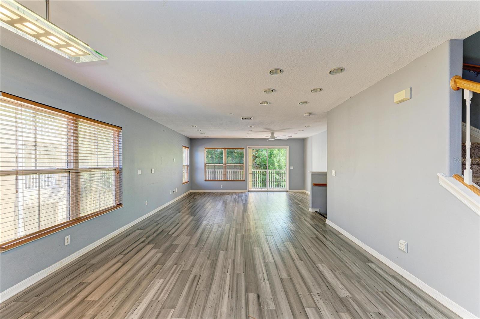 Image 15 of 51 For 8849 White Sage Loop 0