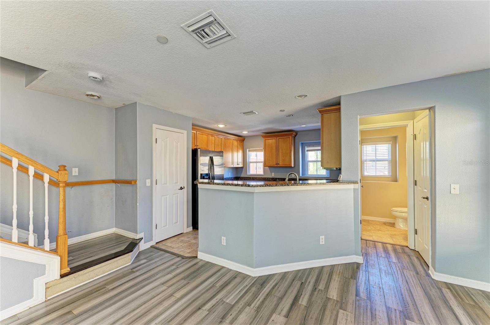 Image 21 of 51 For 8849 White Sage Loop 0