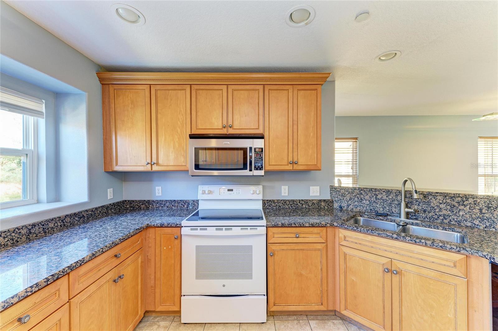 Image 24 of 51 For 8849 White Sage Loop 0