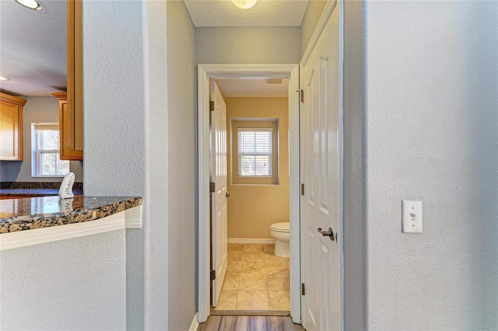 Image 28 of 51 For 8849 White Sage Loop 0