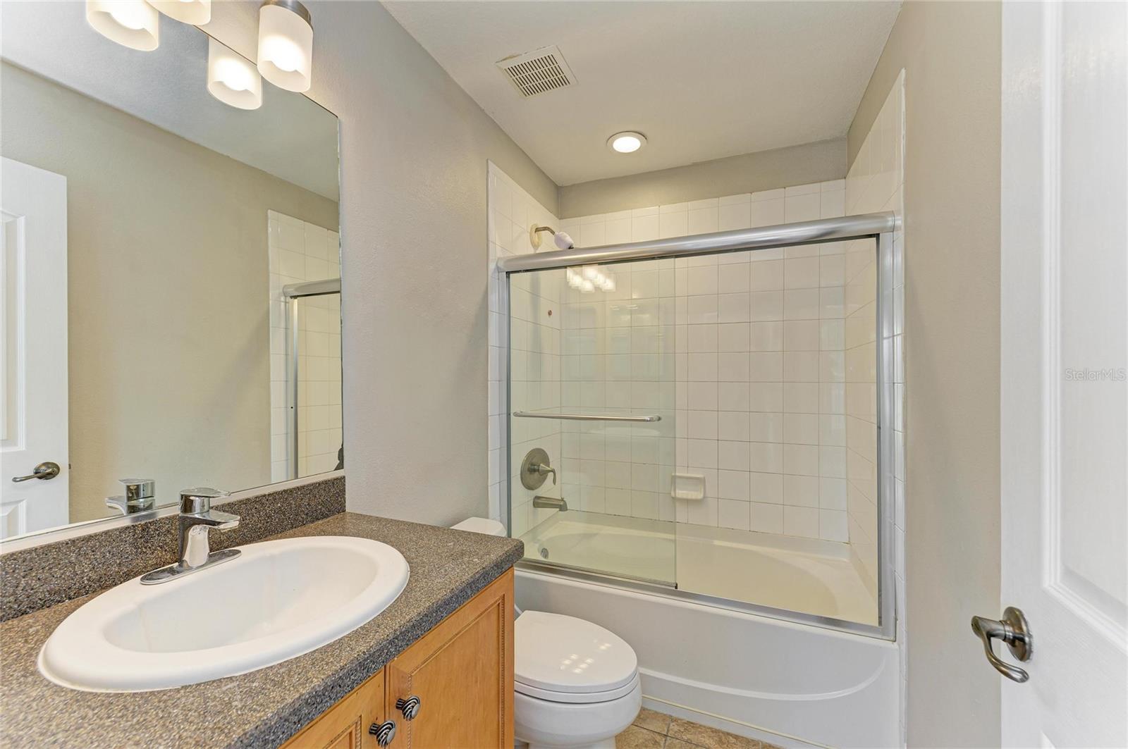 Image 35 of 51 For 8849 White Sage Loop 0