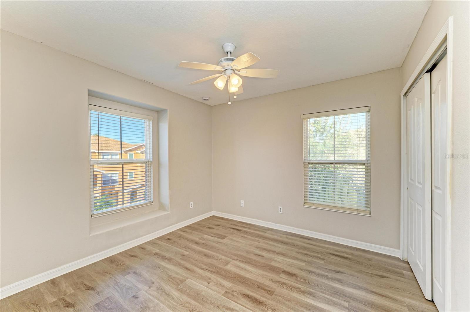 Image 43 of 51 For 8849 White Sage Loop 0