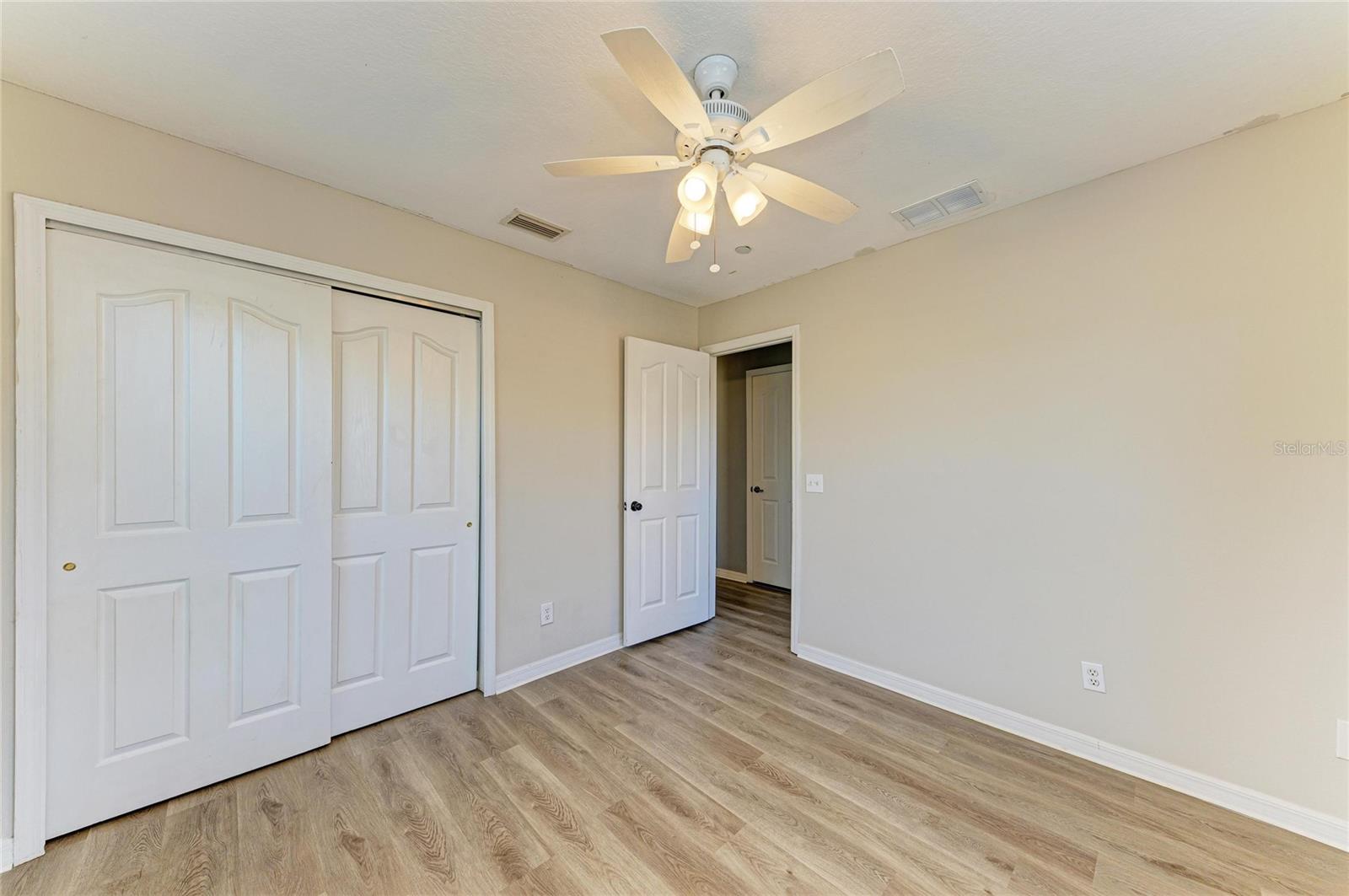 Image 44 of 51 For 8849 White Sage Loop 0