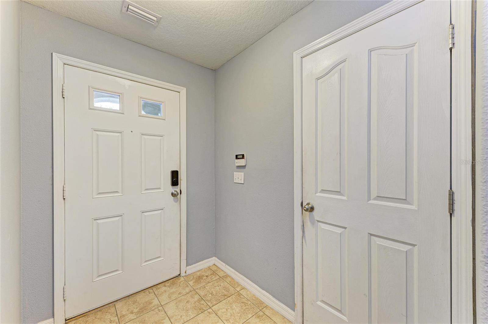 Image 6 of 51 For 8849 White Sage Loop 0