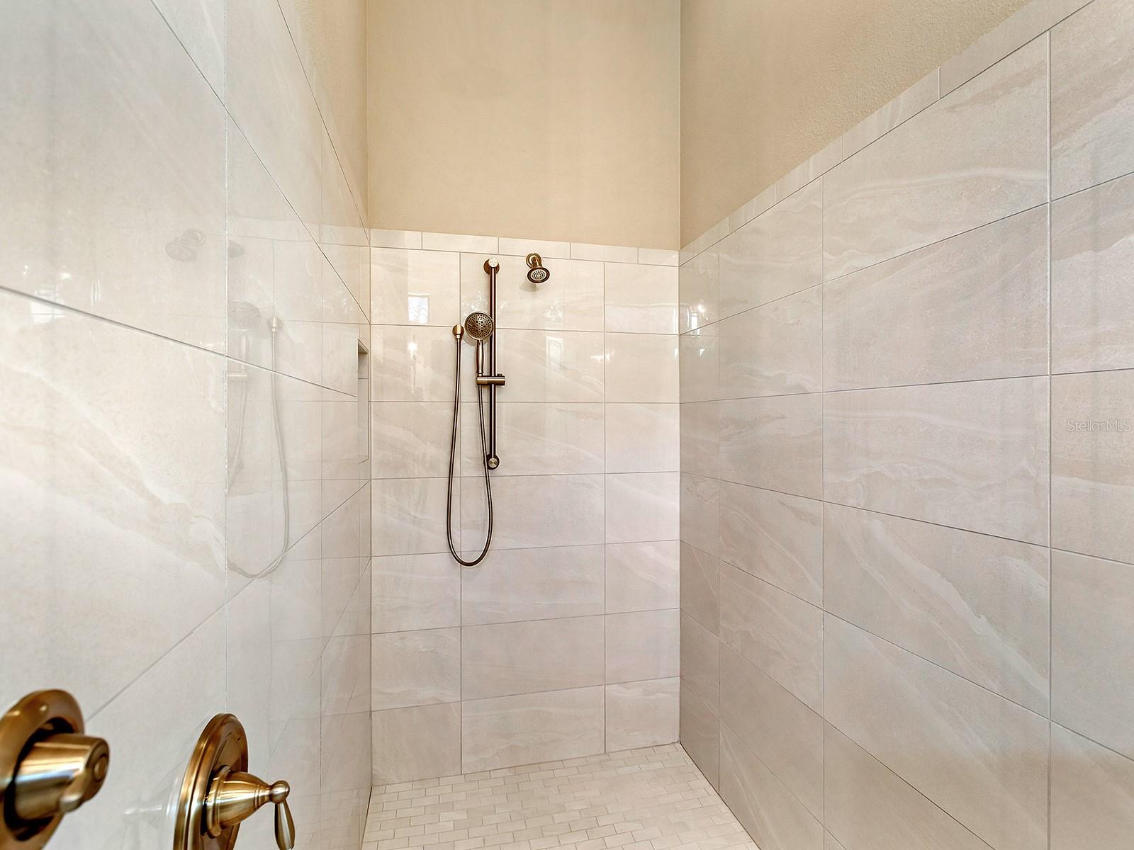 Image 34 of 83 For 4719 Cabreo Court