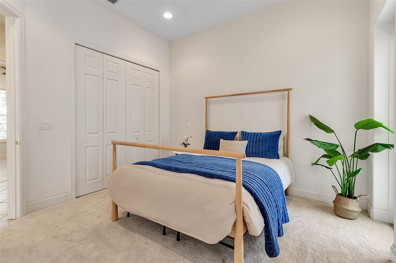 Image 42 of 100 For 137 Osprey Point Drive