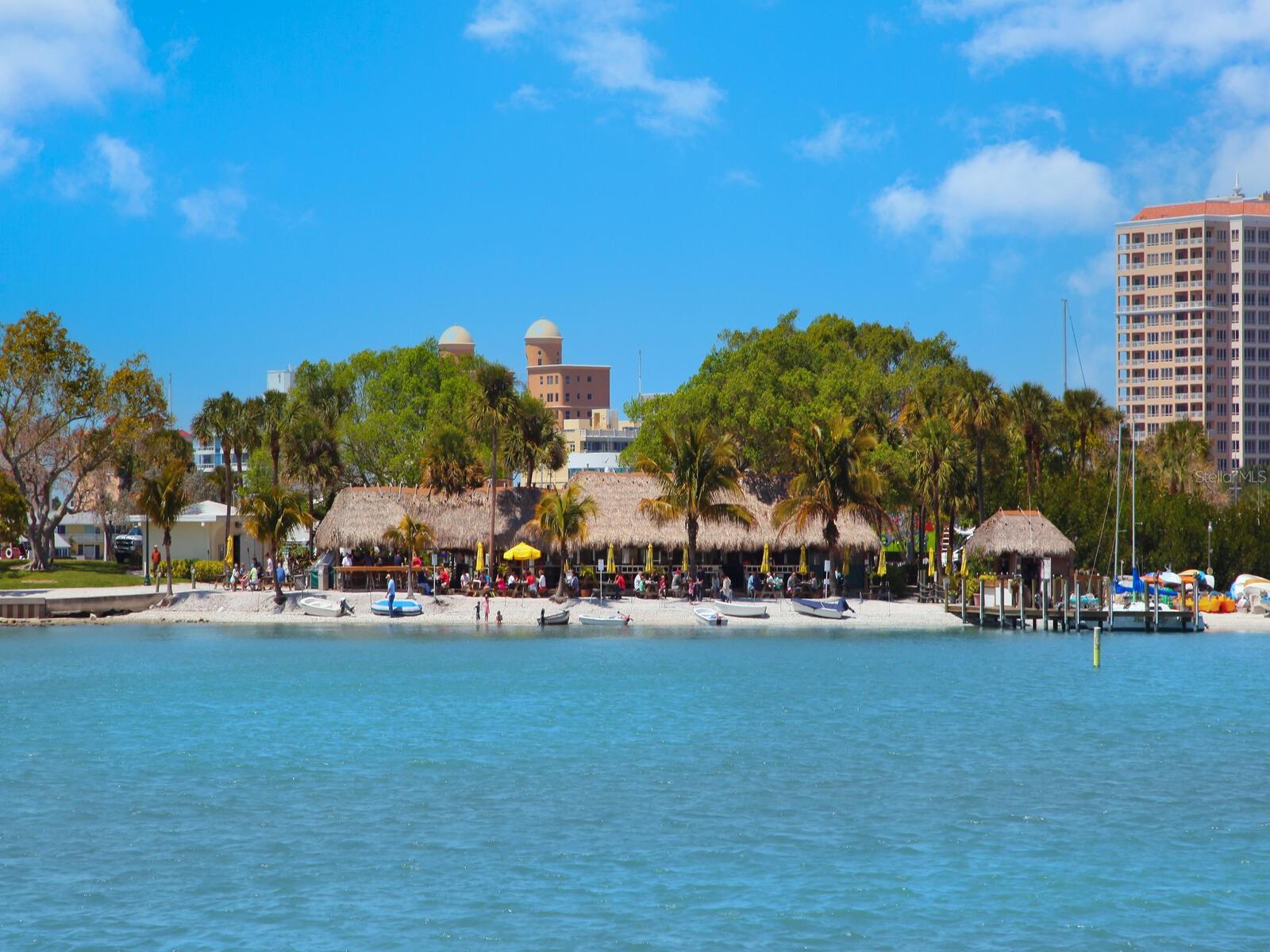 Image 18 of 32 For 1821 Lincoln Drive