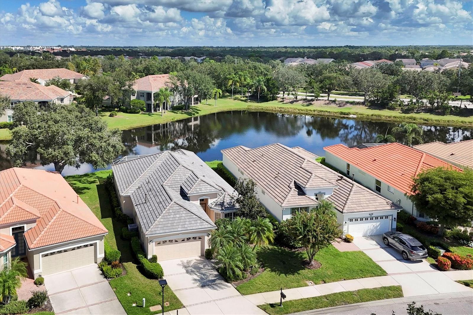 Image 3 of 54 For 8231 Nice Way