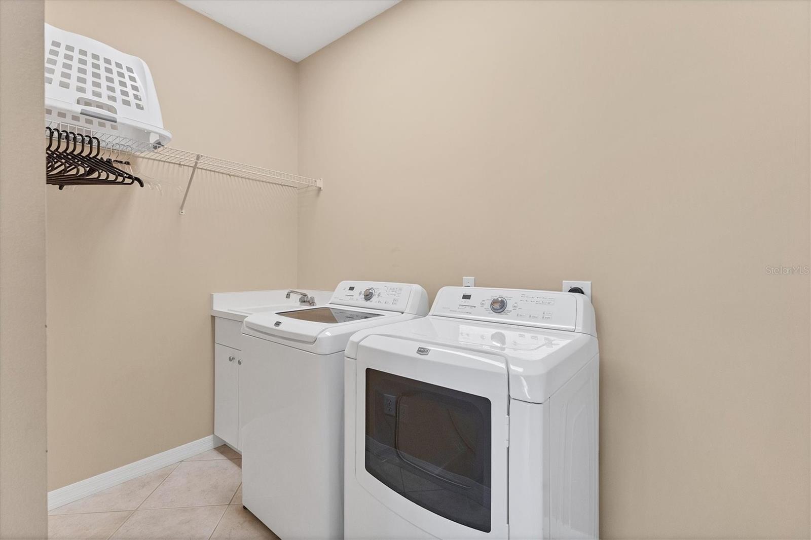 Image 33 of 54 For 8231 Nice Way