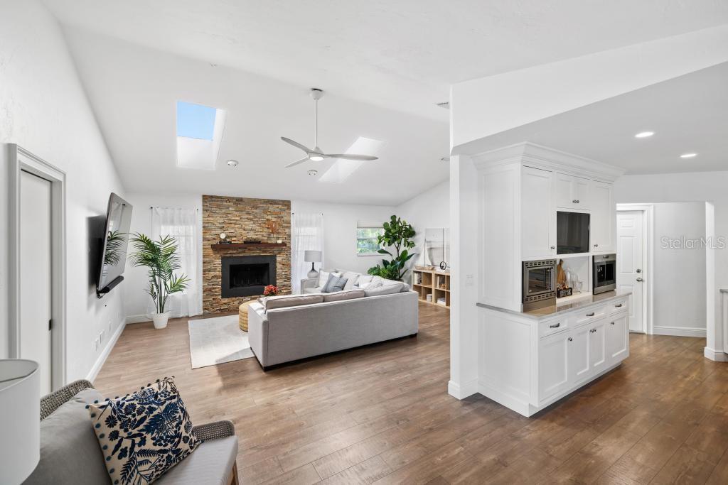 Image 20 of 69 For 500 Dona Drive