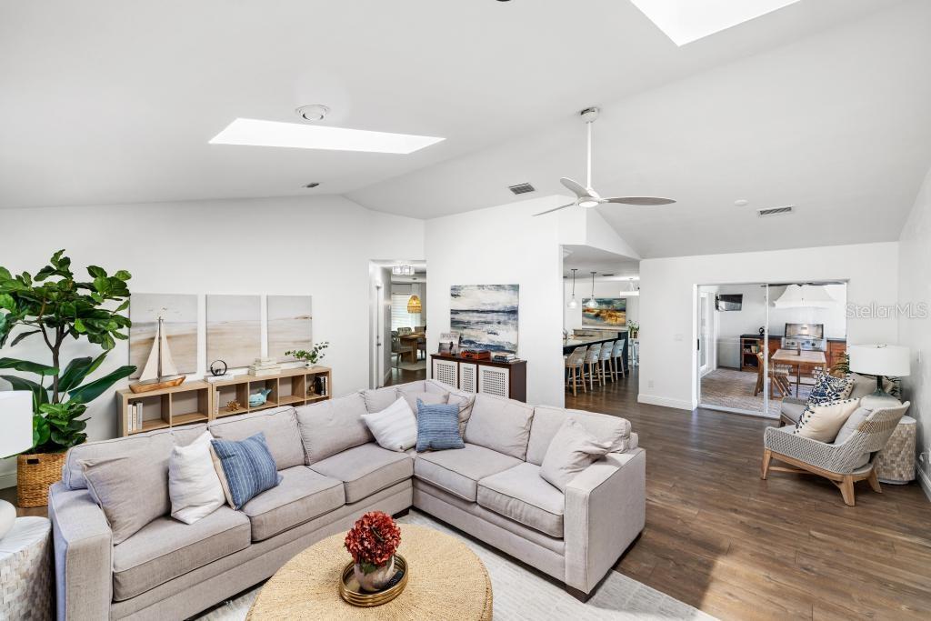 Image 22 of 69 For 500 Dona Drive