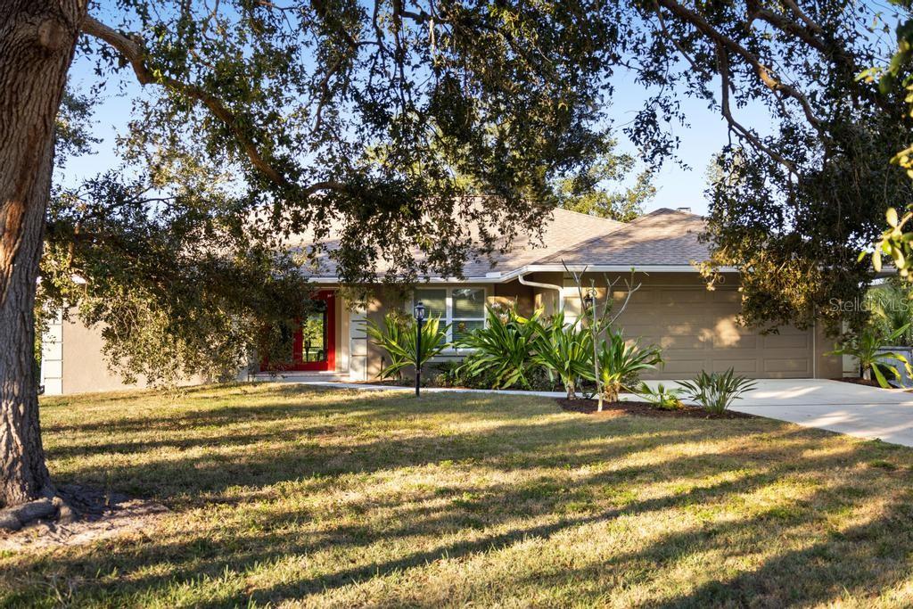 Image 3 of 69 For 500 Dona Drive