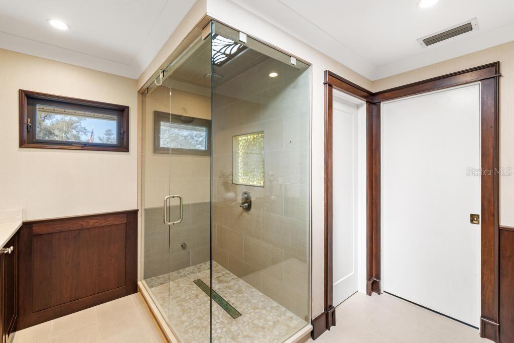 Image 33 of 69 For 500 Dona Drive