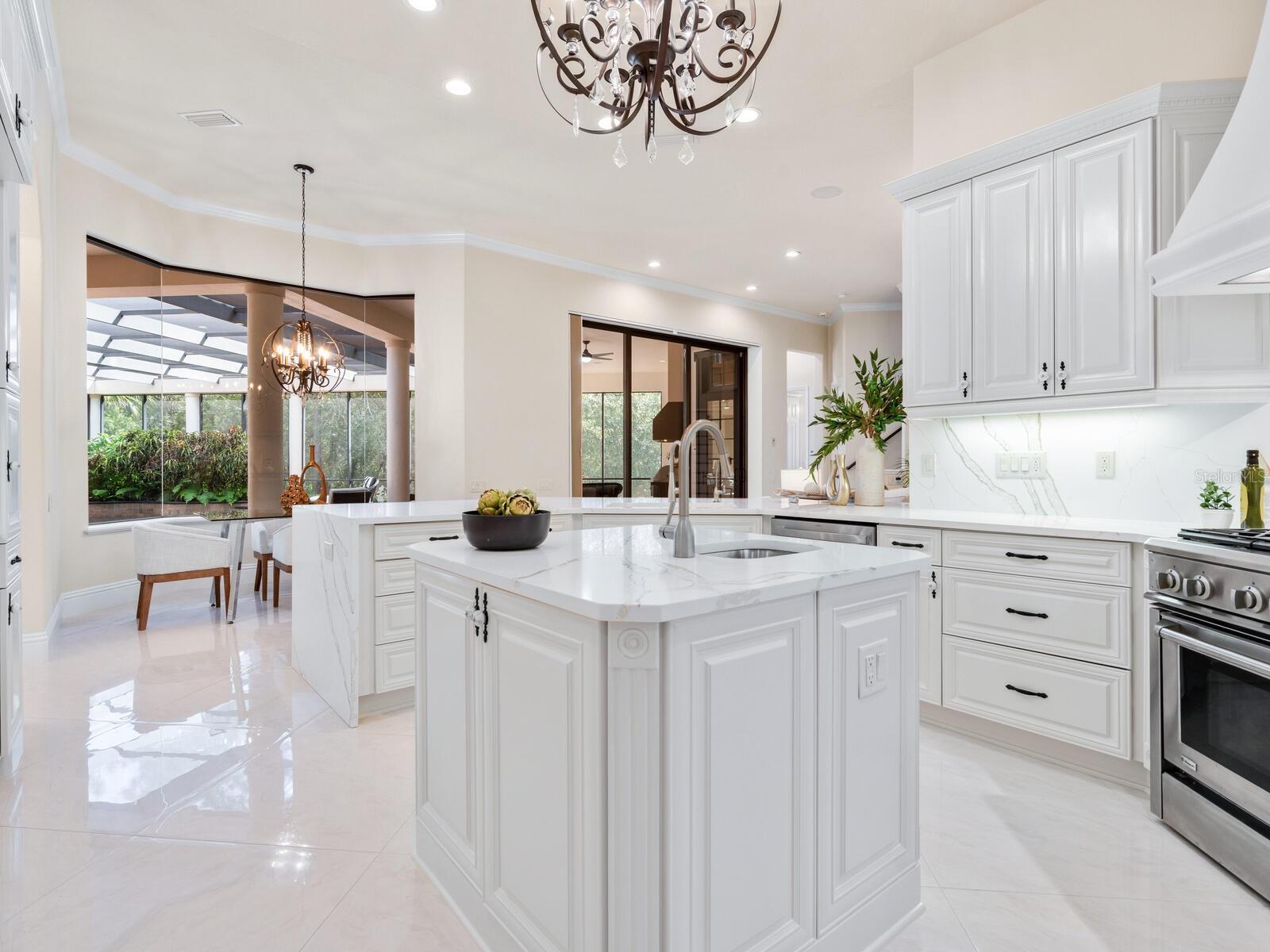 Image 25 of 100 For 8309 Farington Court