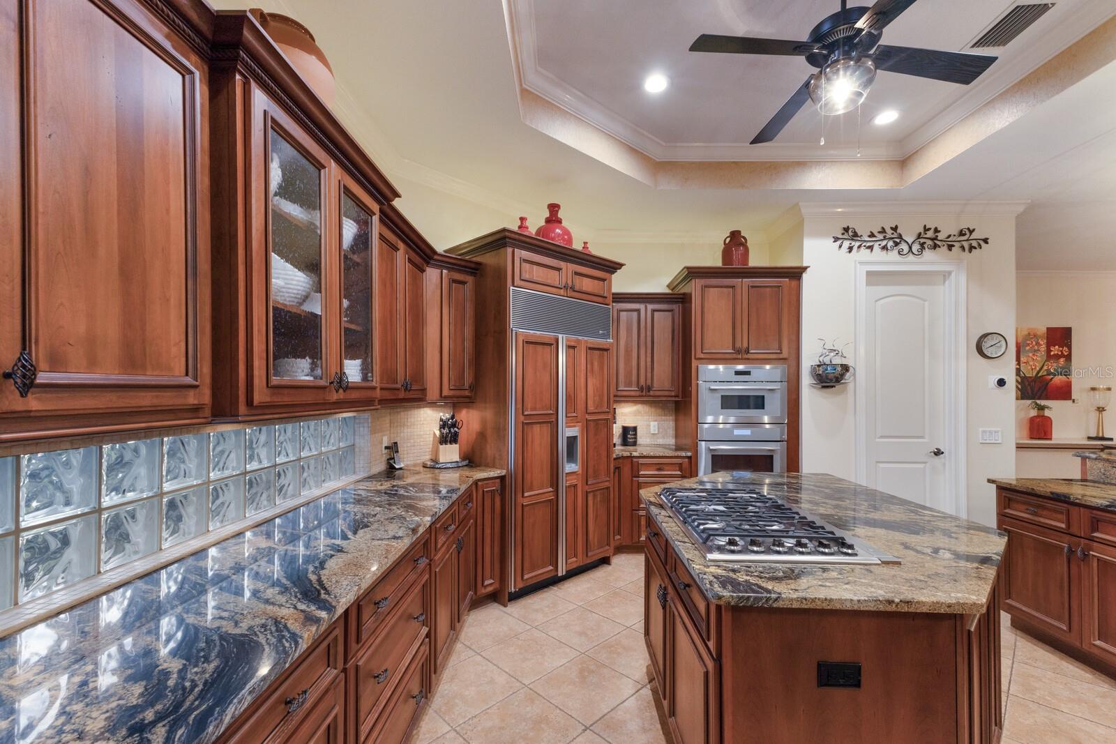 Image 17 of 90 For 801 3rd Street E