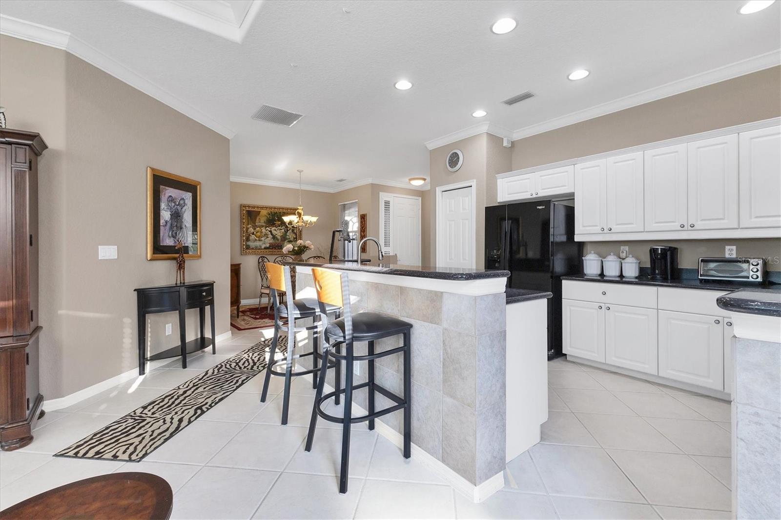 Image 10 of 71 For 165 Padova Way 15