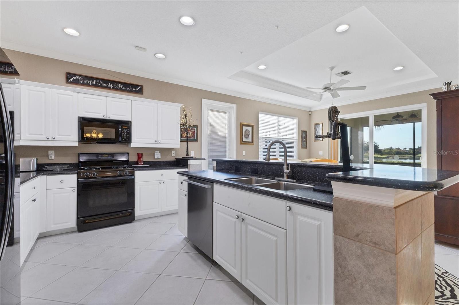 Image 12 of 71 For 165 Padova Way 15