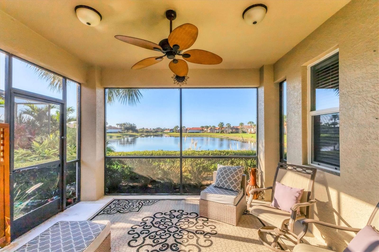 Image 26 of 71 For 165 Padova Way 15