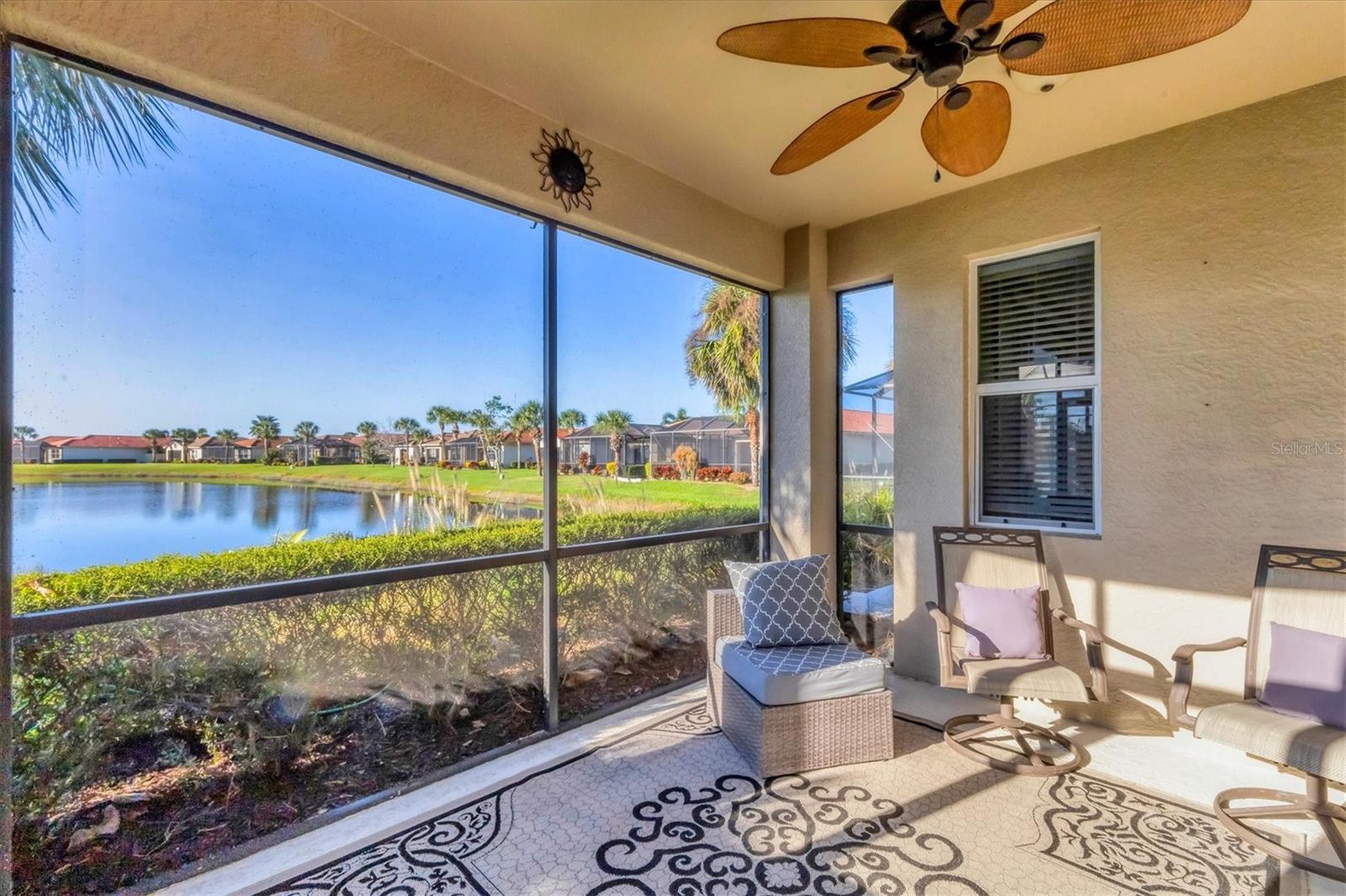 Image 27 of 71 For 165 Padova Way 15