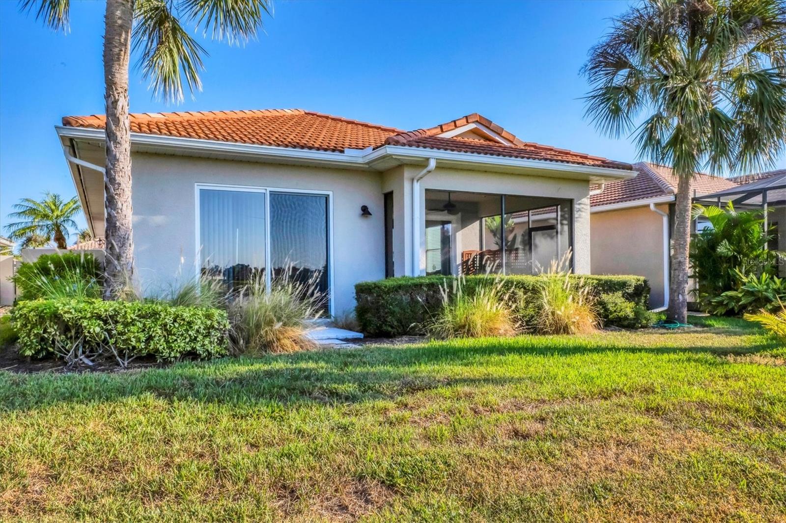 Image 28 of 71 For 165 Padova Way 15