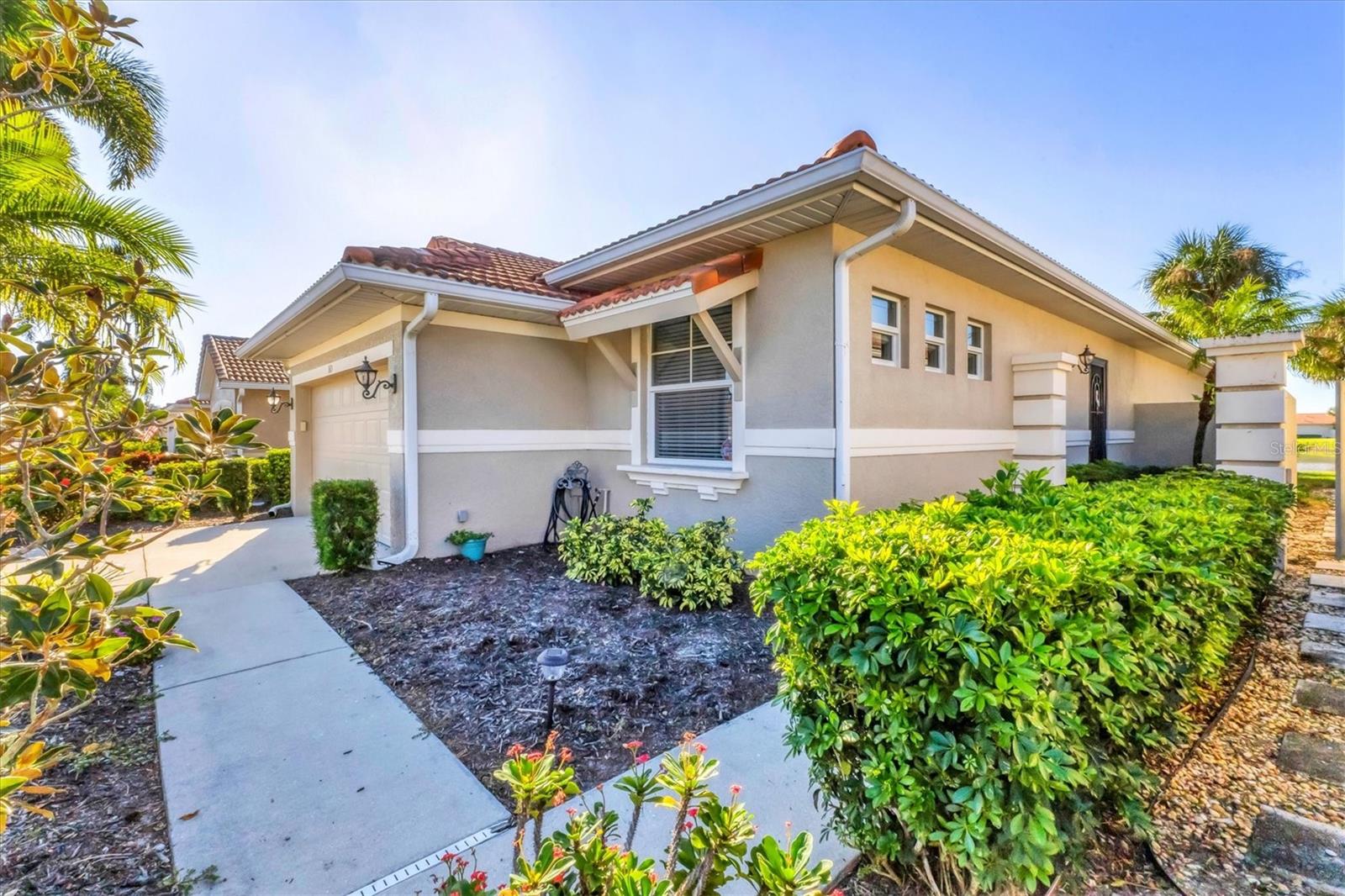 Image 3 of 71 For 165 Padova Way 15