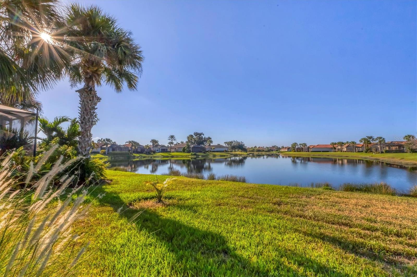 Image 30 of 71 For 165 Padova Way 15