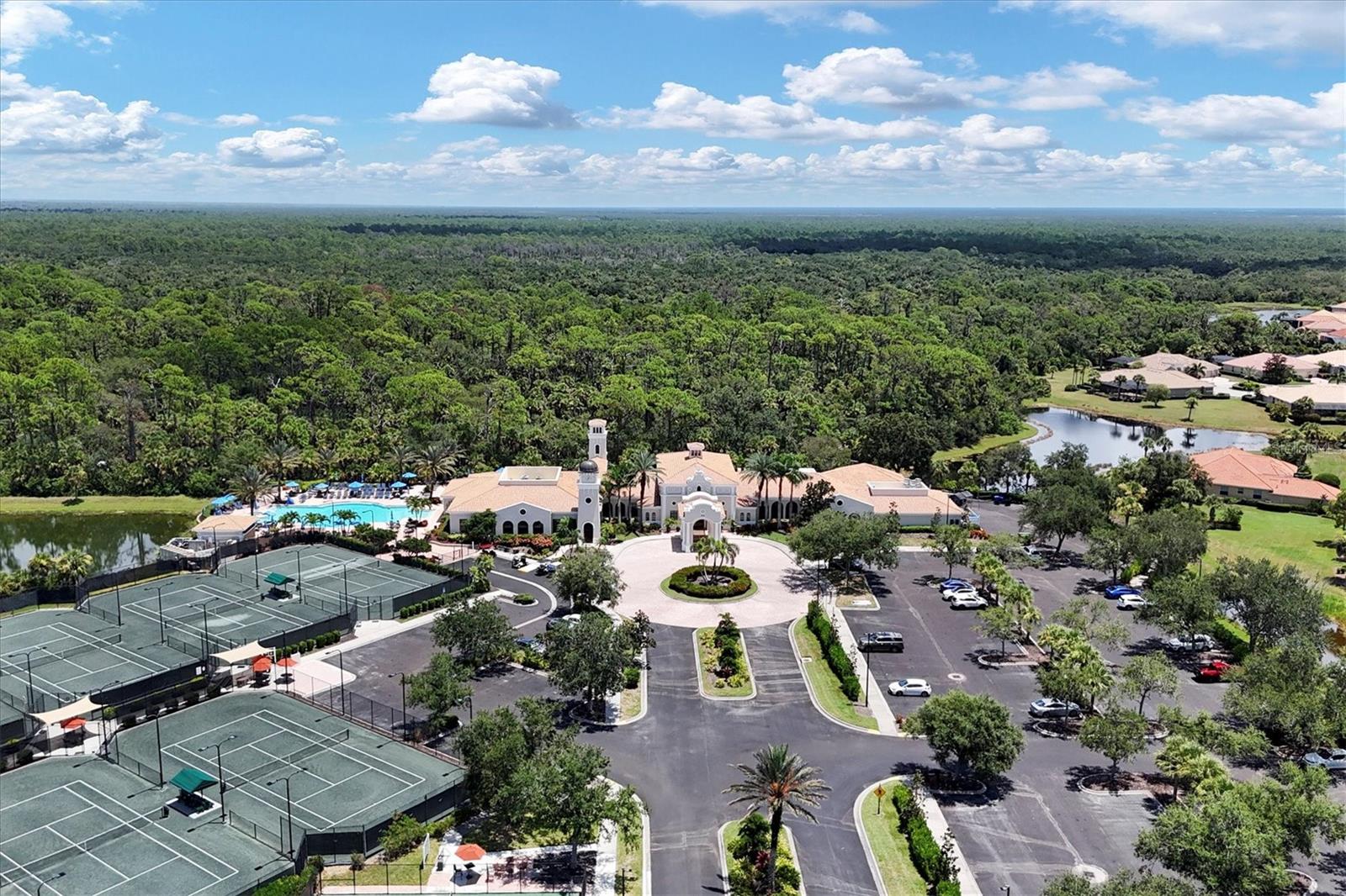 Image 33 of 71 For 165 Padova Way 15