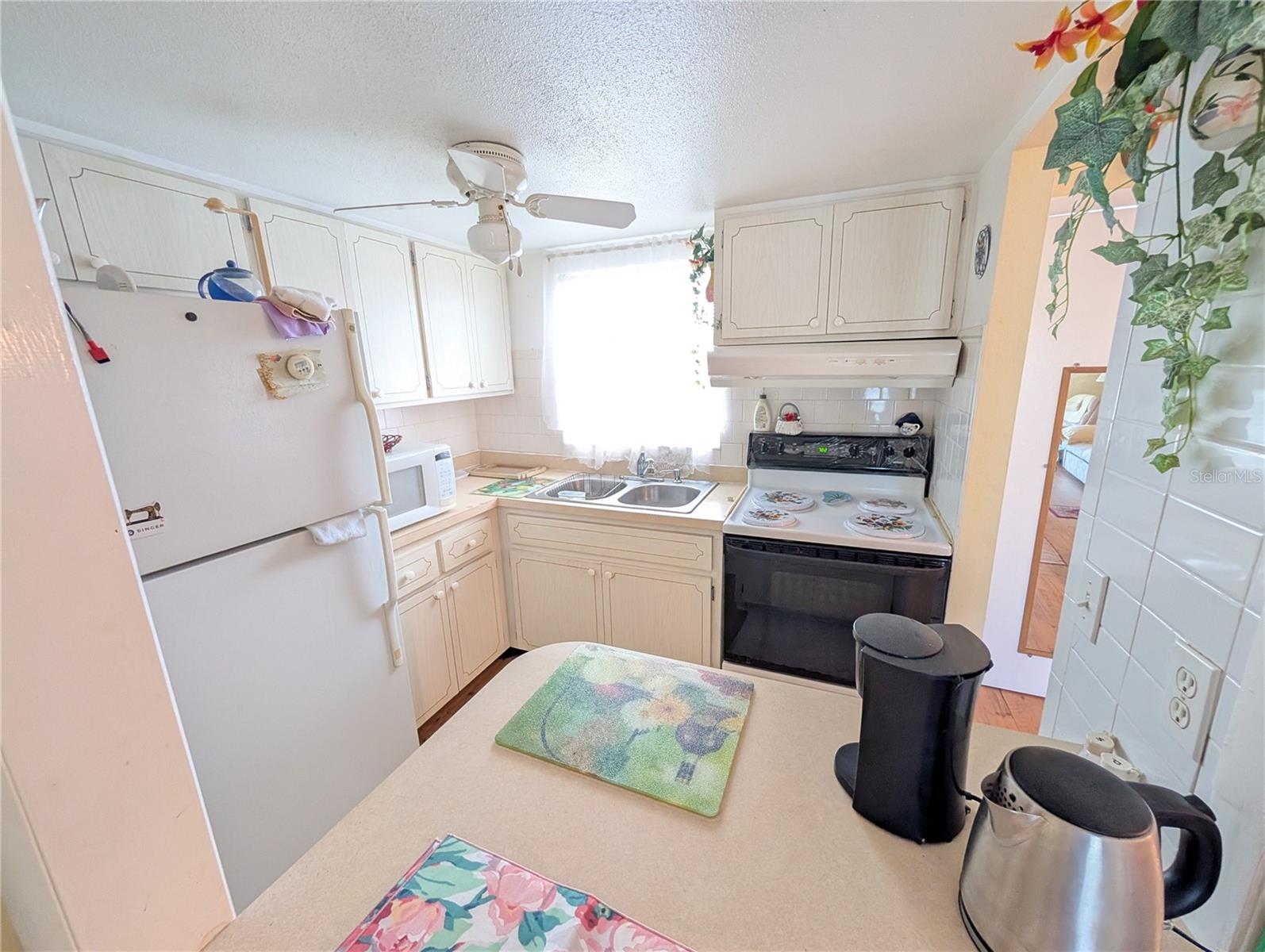 Image 13 of 23 For 1563 Leisure Drive F35