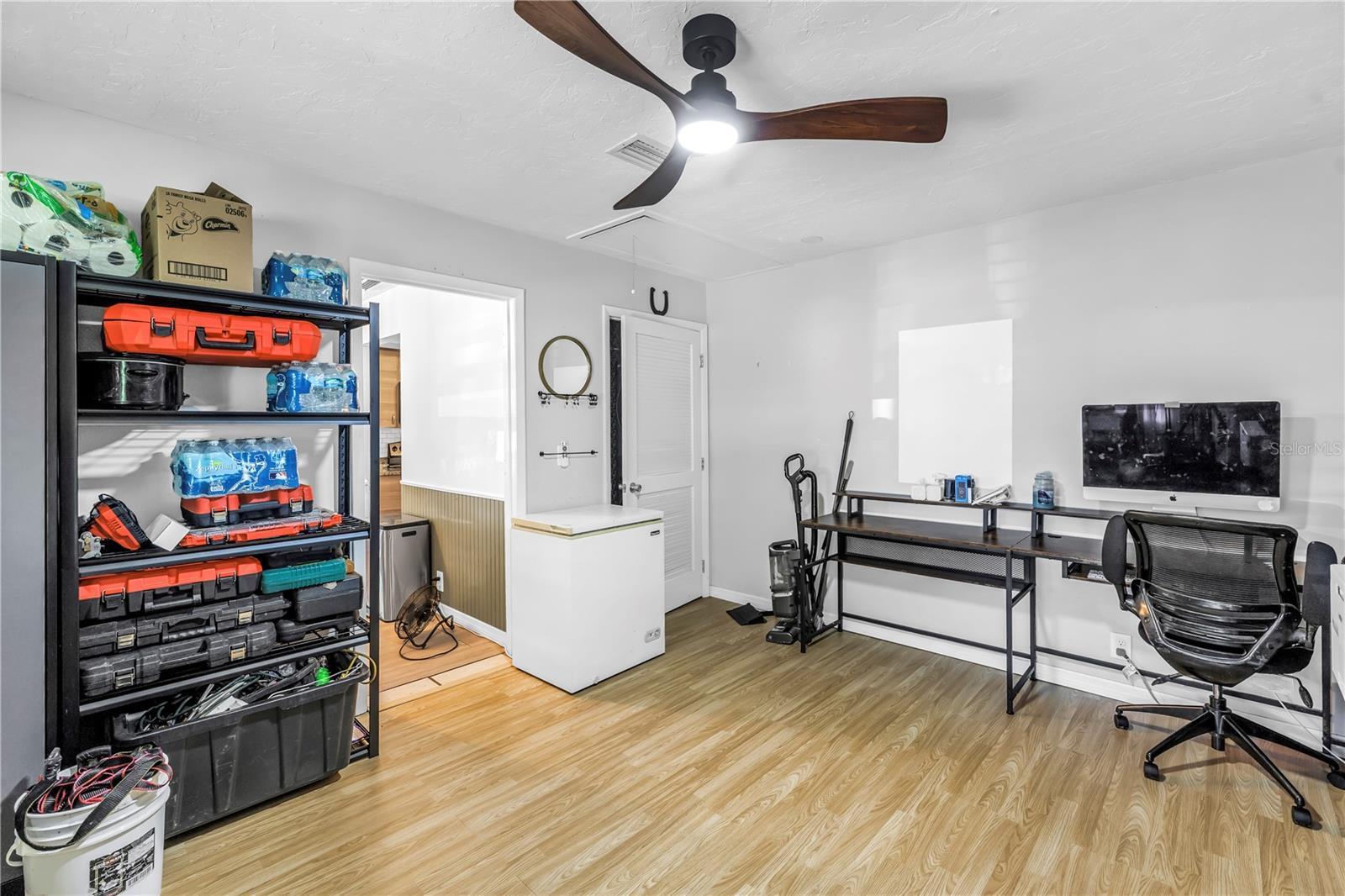 Image 18 of 31 For 4078 Groveland Avenue