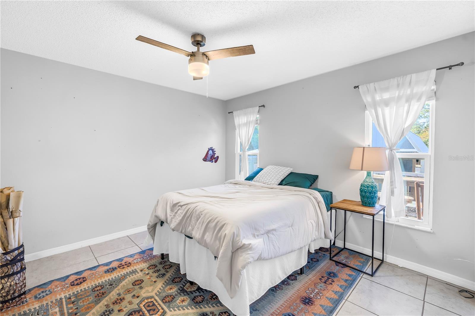 Image 20 of 31 For 4078 Groveland Avenue