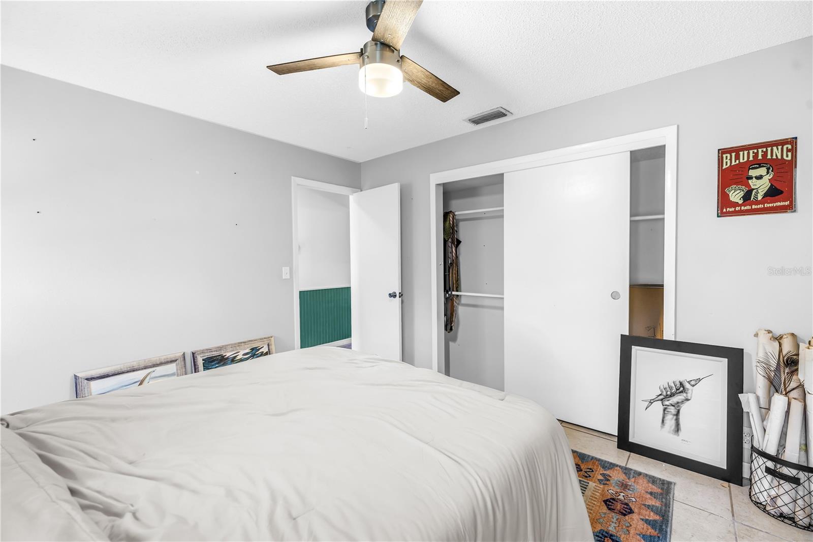 Image 21 of 31 For 4078 Groveland Avenue