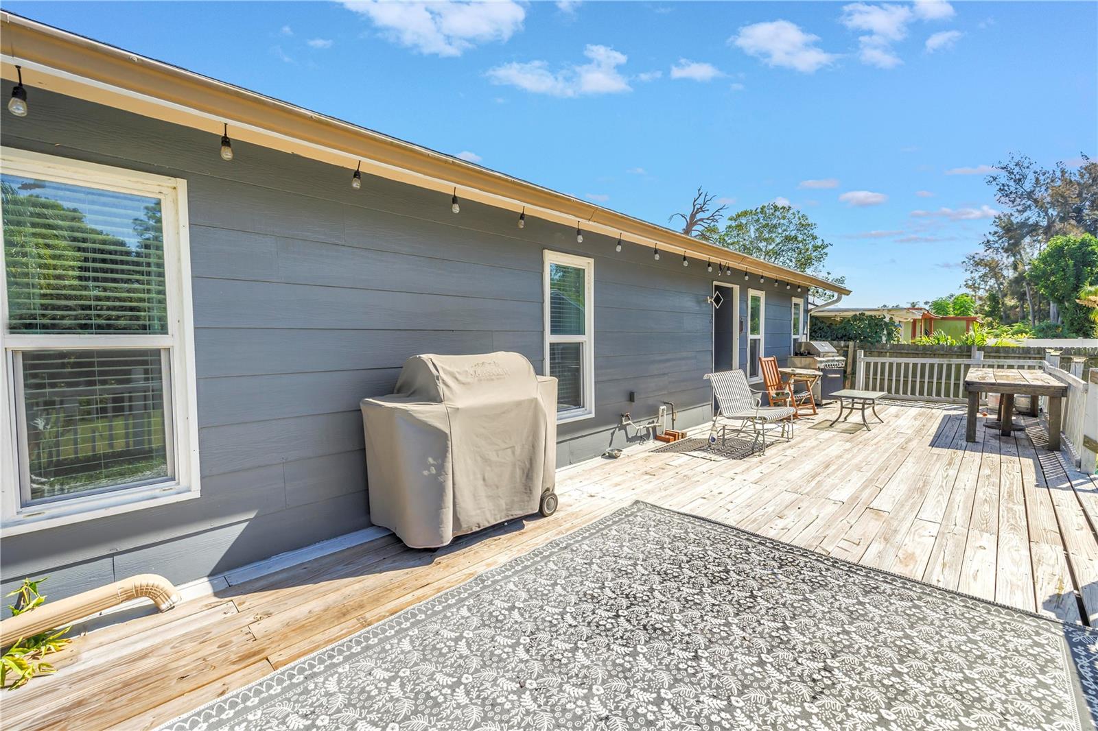 Image 24 of 31 For 4078 Groveland Avenue