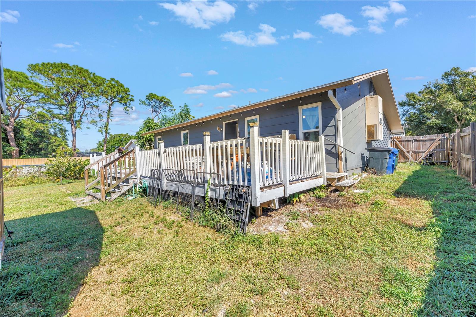 Image 26 of 31 For 4078 Groveland Avenue