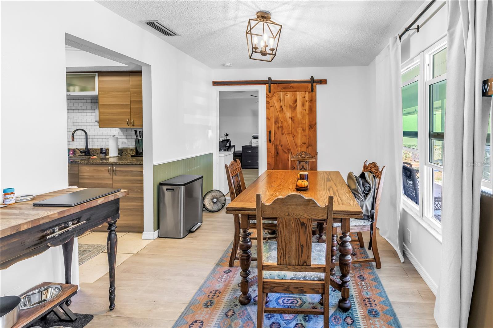 Image 8 of 31 For 4078 Groveland Avenue