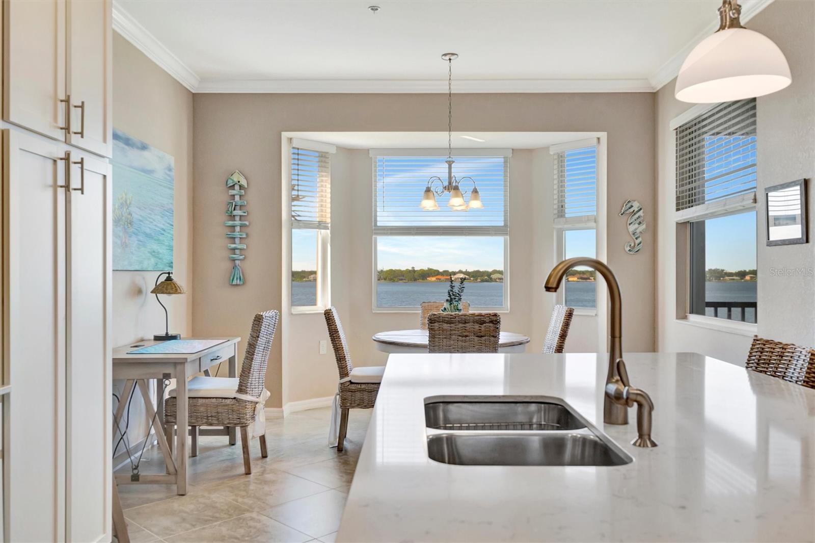 Image 14 of 67 For 1020 Tidewater Shores Loop 405