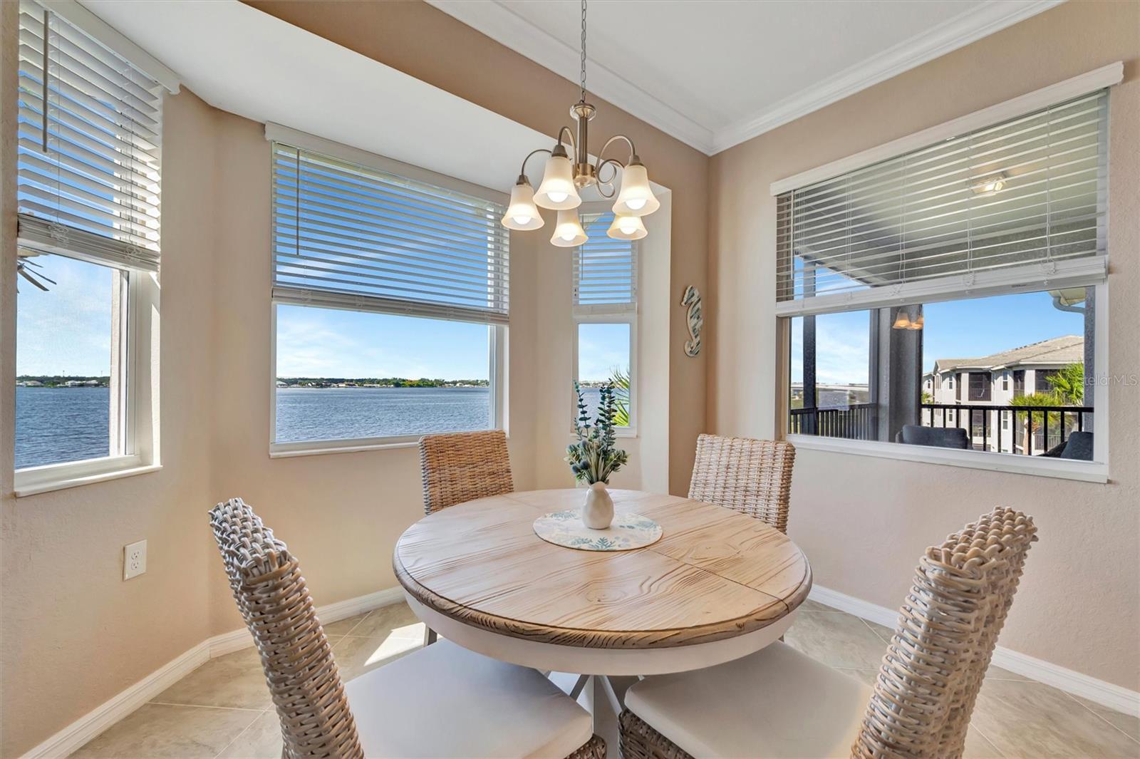 Image 16 of 67 For 1020 Tidewater Shores Loop 405