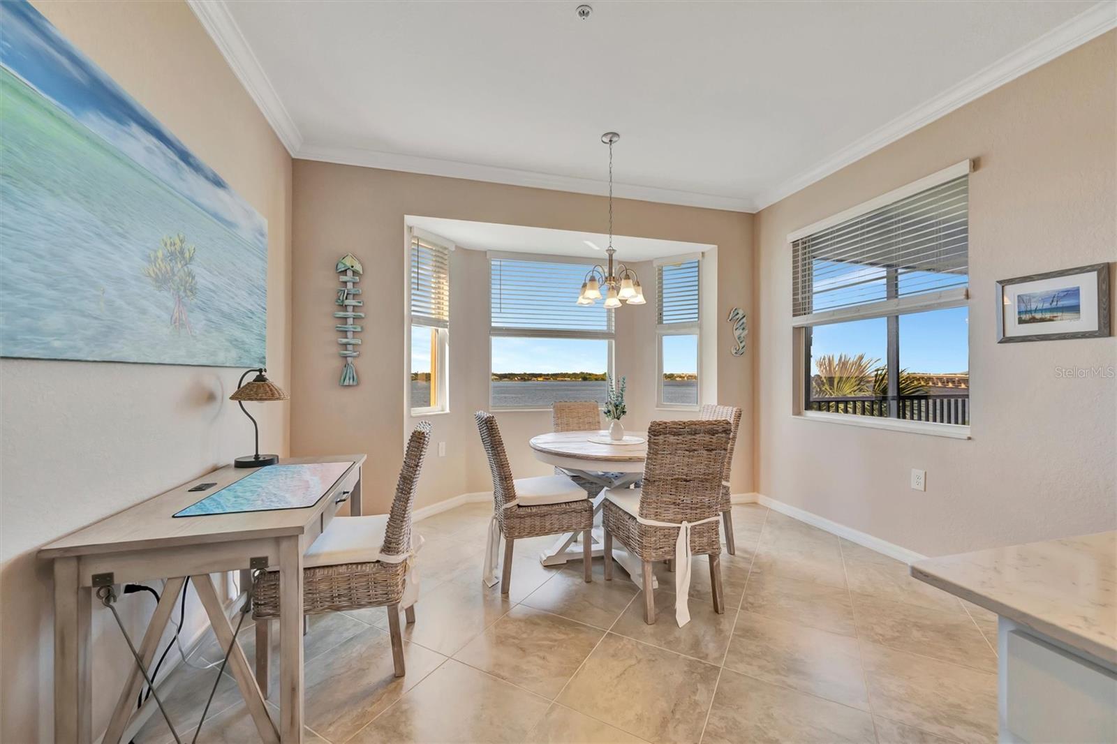 Image 19 of 67 For 1020 Tidewater Shores Loop 405