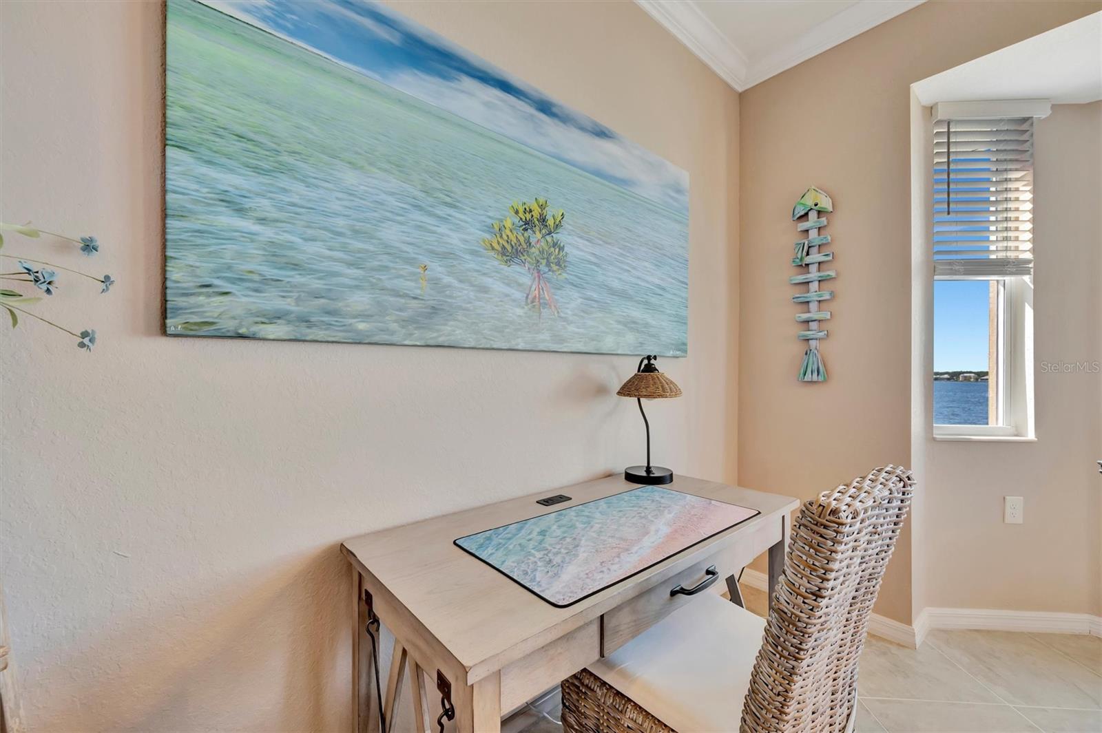 Image 20 of 67 For 1020 Tidewater Shores Loop 405