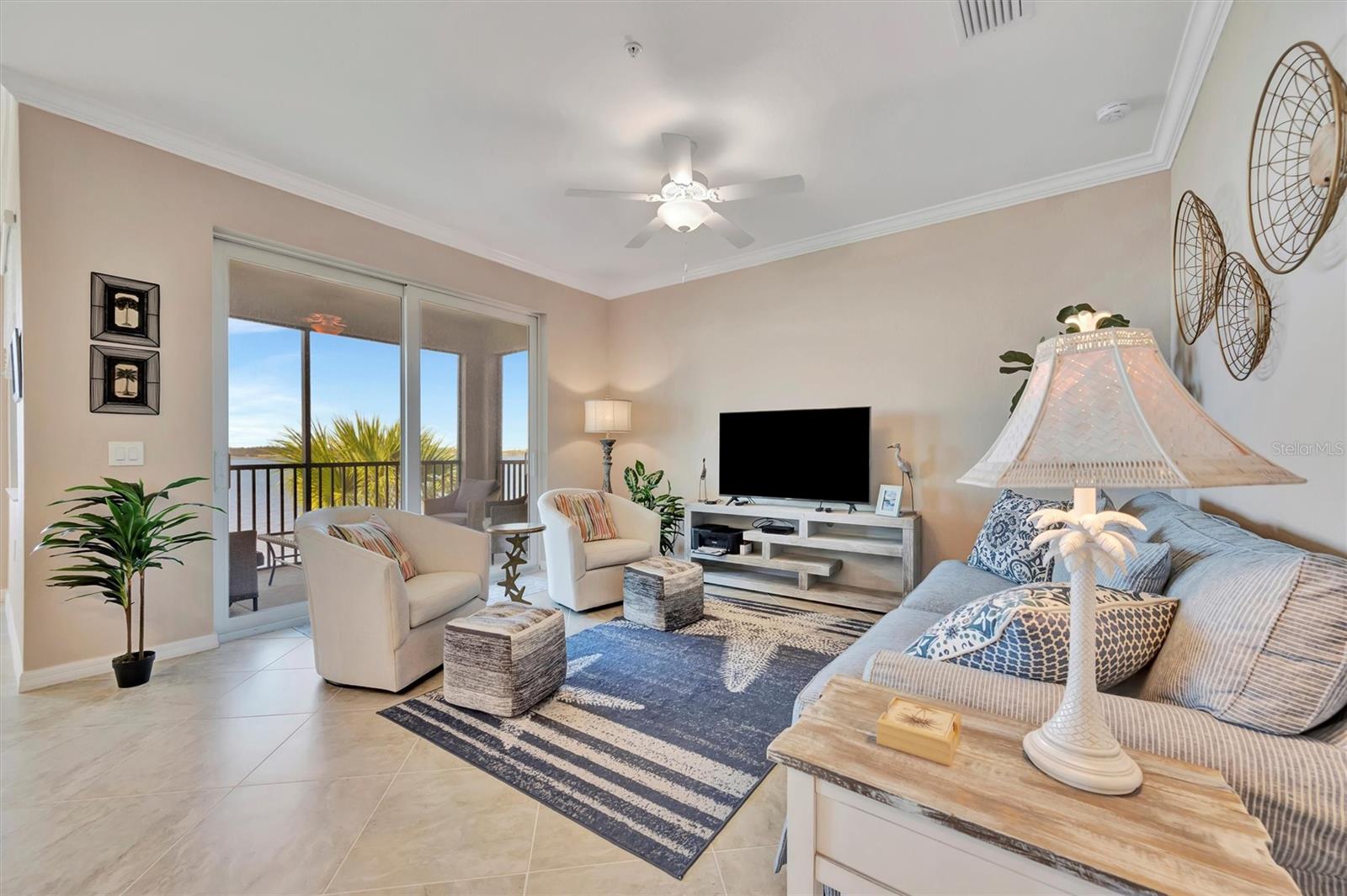 Image 3 of 67 For 1020 Tidewater Shores Loop 405