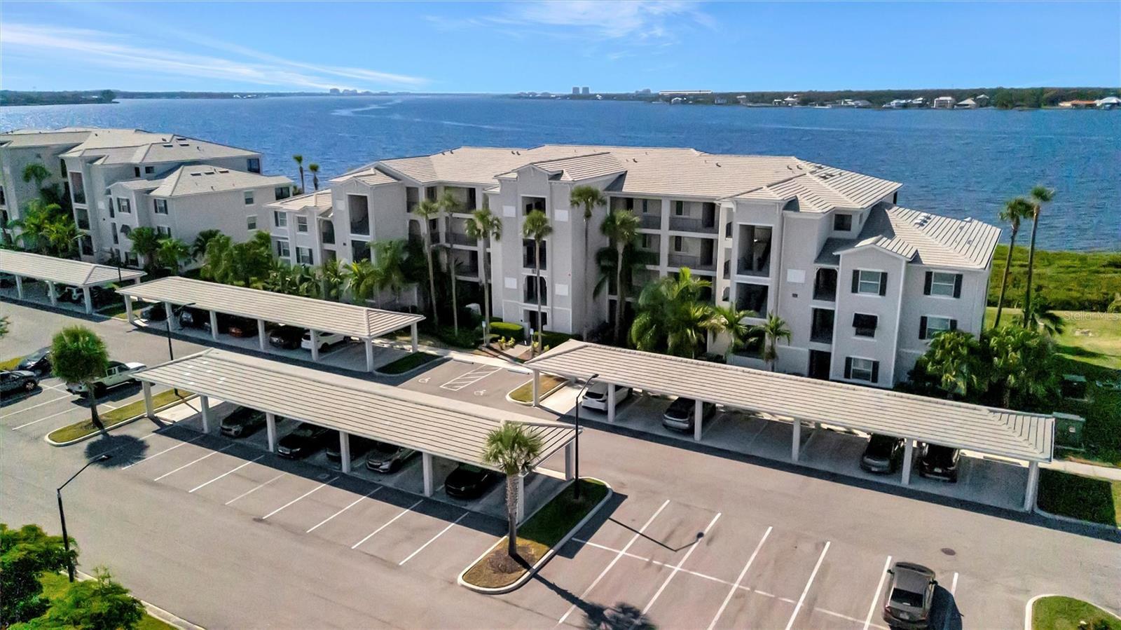 Image 40 of 67 For 1020 Tidewater Shores Loop 405