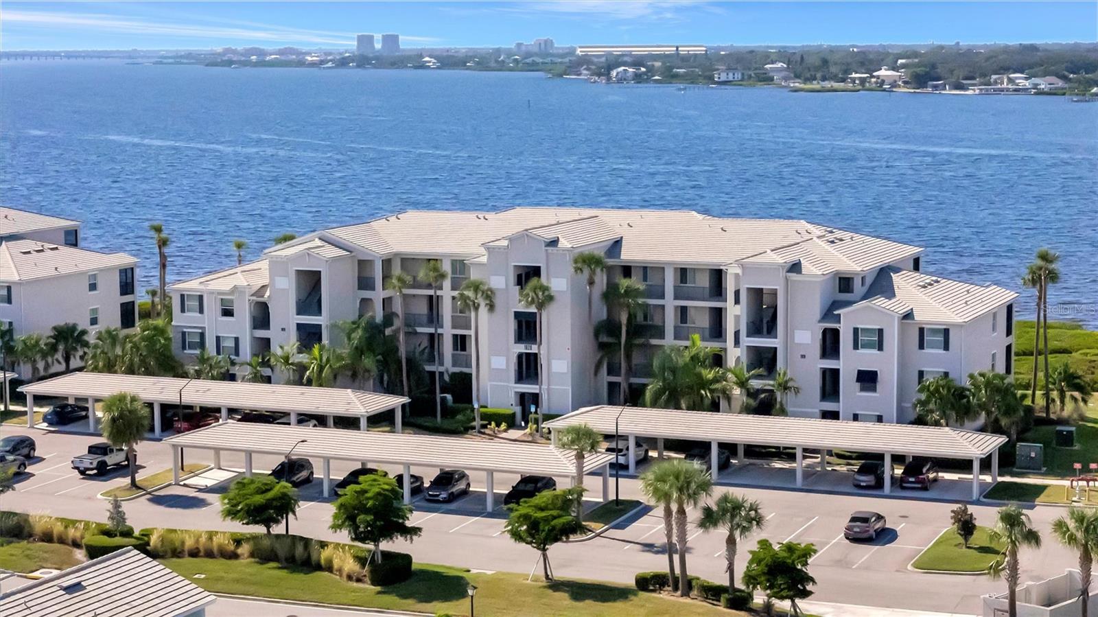 Image 45 of 67 For 1020 Tidewater Shores Loop 405