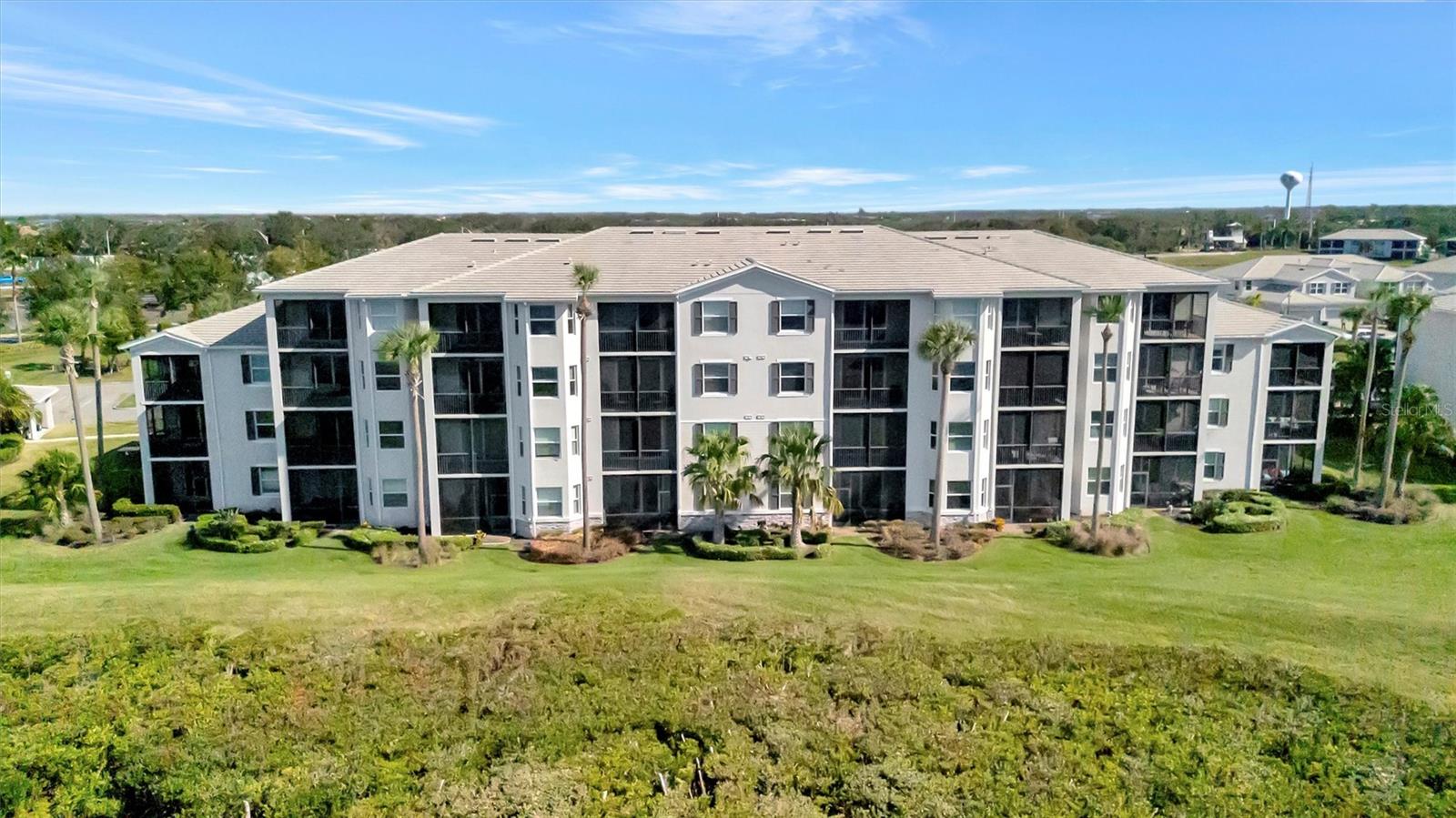 Image 47 of 67 For 1020 Tidewater Shores Loop 405