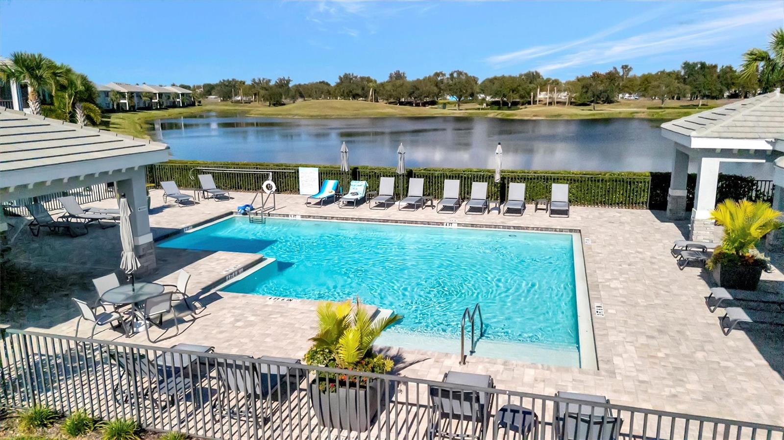 Image 51 of 67 For 1020 Tidewater Shores Loop 405