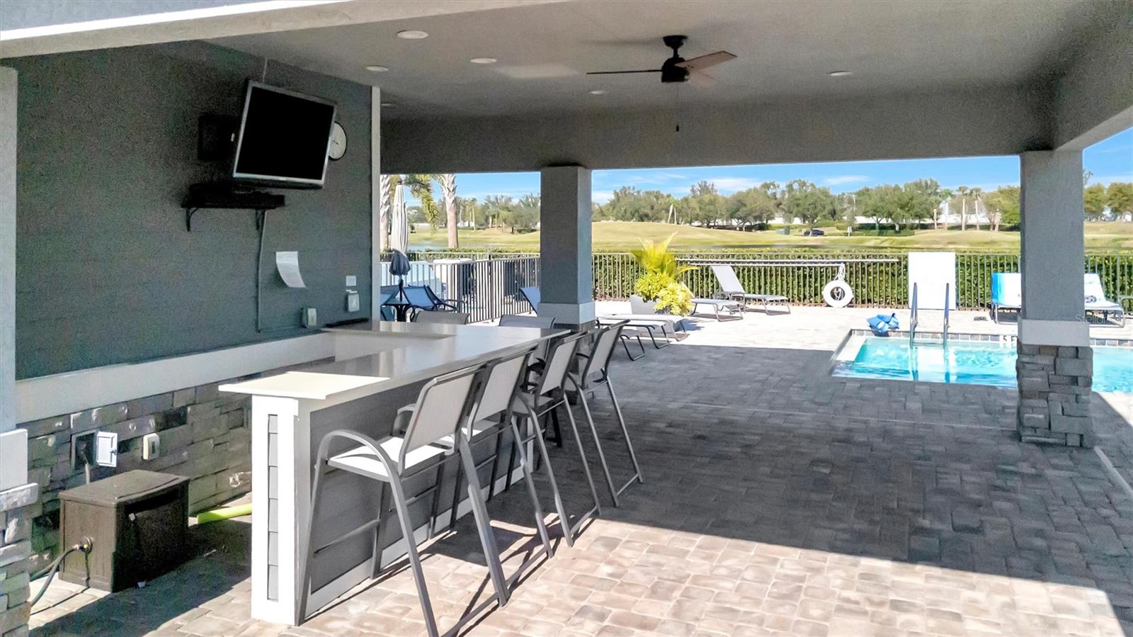 Image 52 of 67 For 1020 Tidewater Shores Loop 405