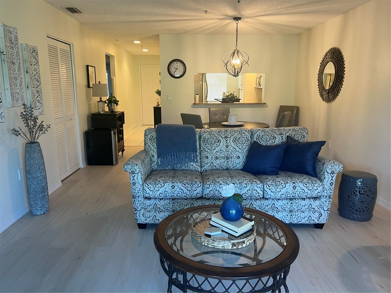 Image 17 of 33 For 6501 Stone River Road 309