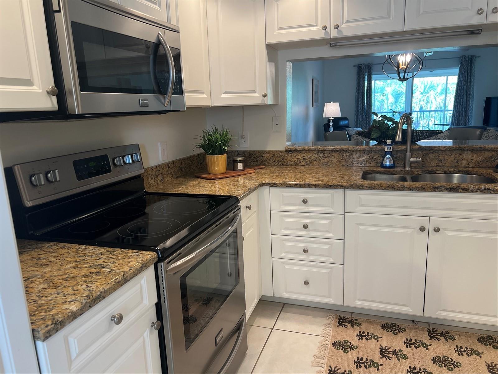 Image 20 of 33 For 6501 Stone River Road 309