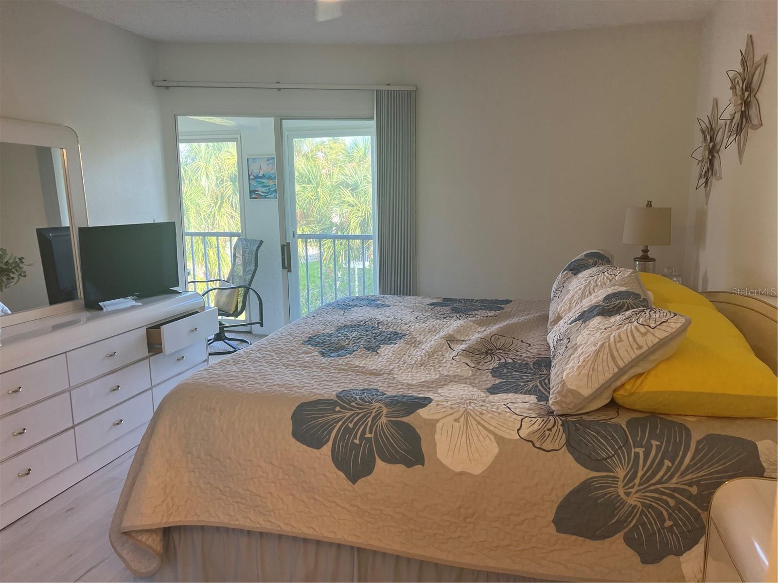 Image 25 of 33 For 6501 Stone River Road 309