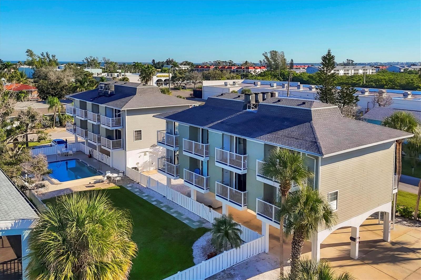 Image 38 of 46 For 3400 6th Avenue 7