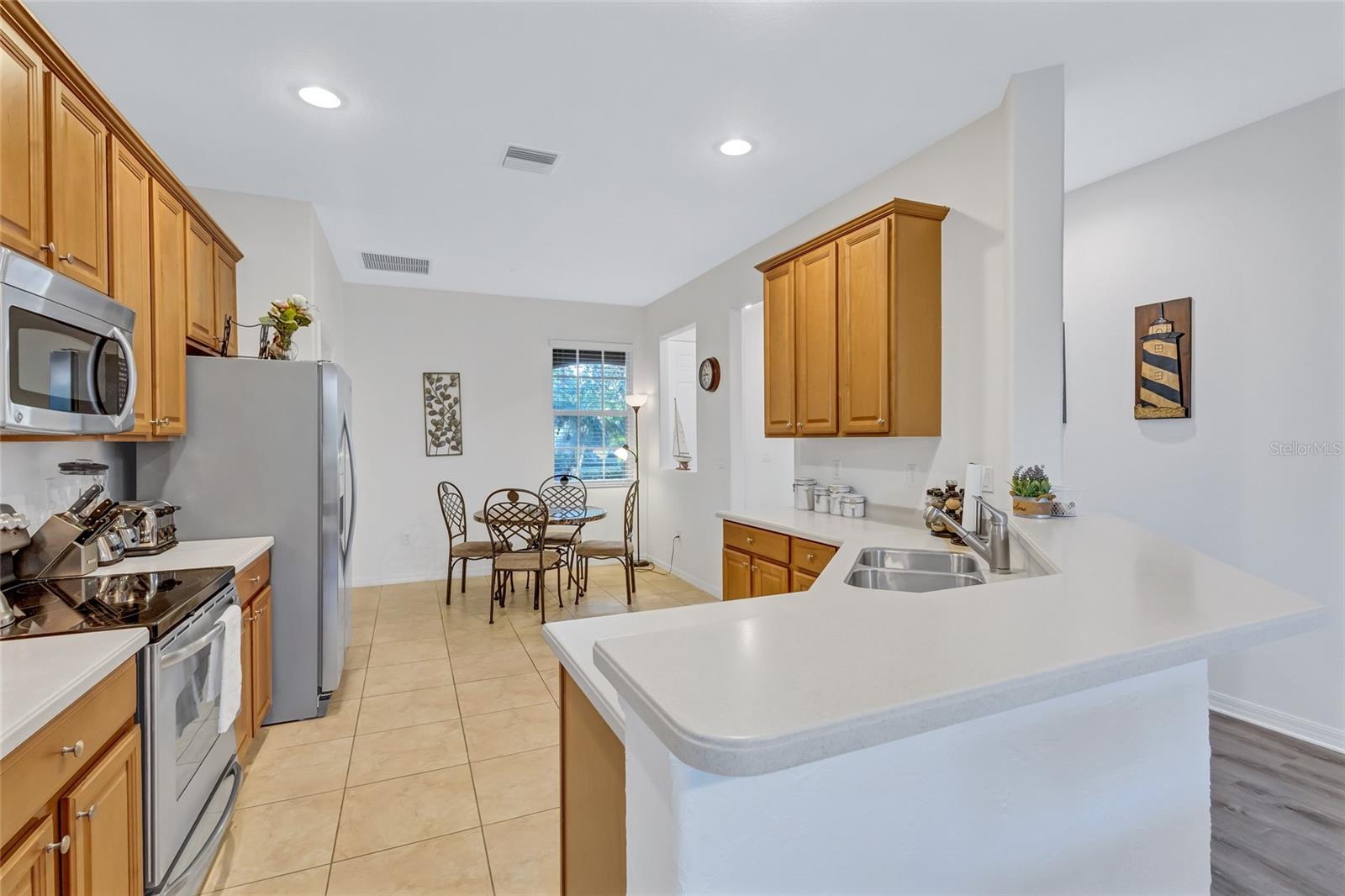 Image 11 of 68 For 9019 Heritage Sound Drive