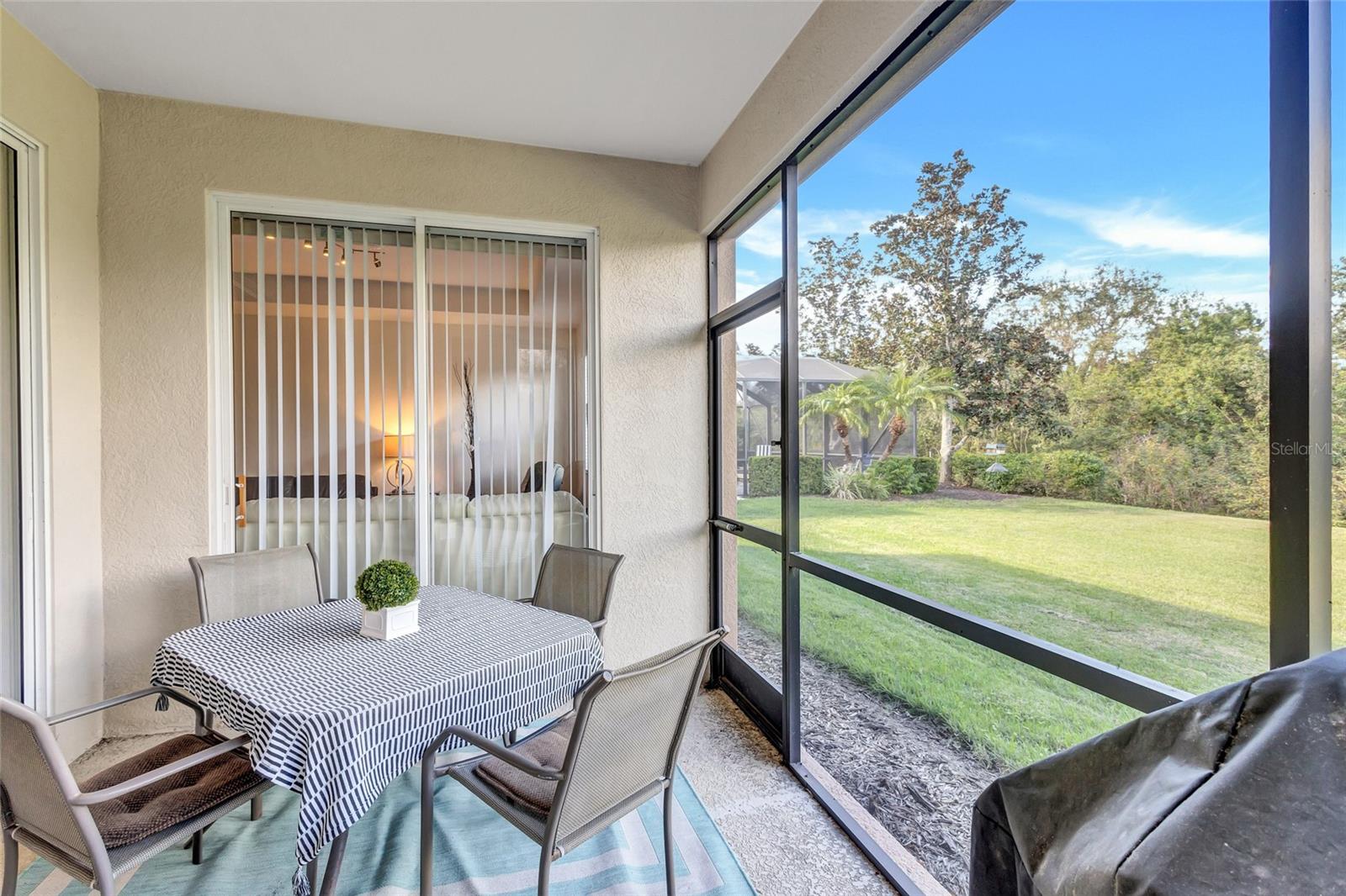 Image 36 of 68 For 9019 Heritage Sound Drive